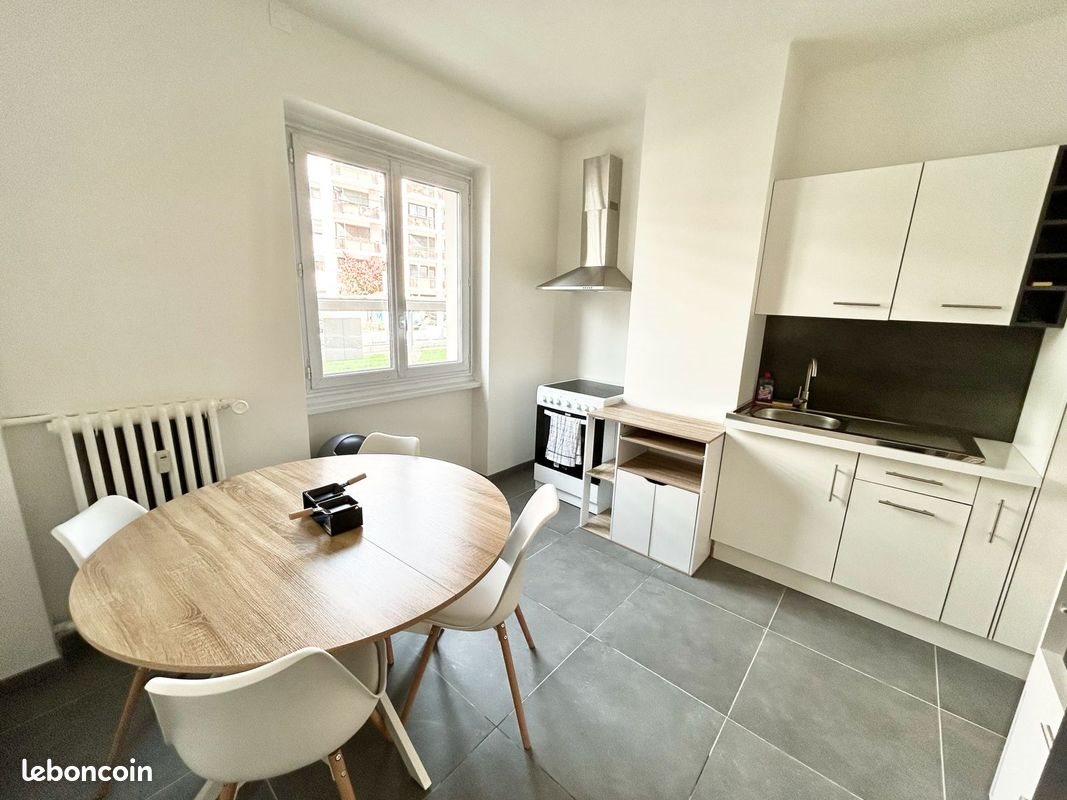 Appartement à louer, 90m², Ambilly