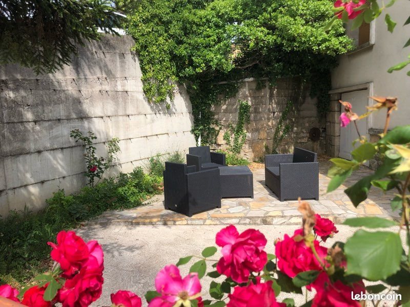 Appartement à louer, 47m², Aubenas