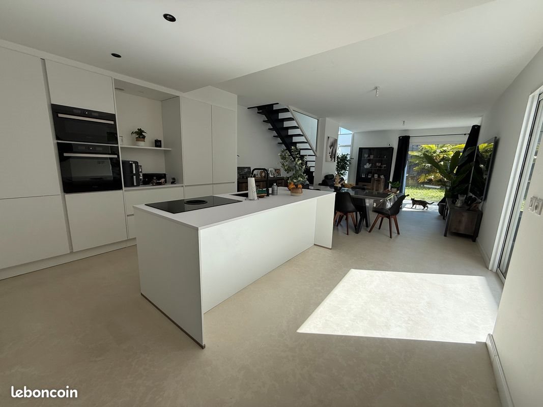 Maison à vendre, 122m², Melesse