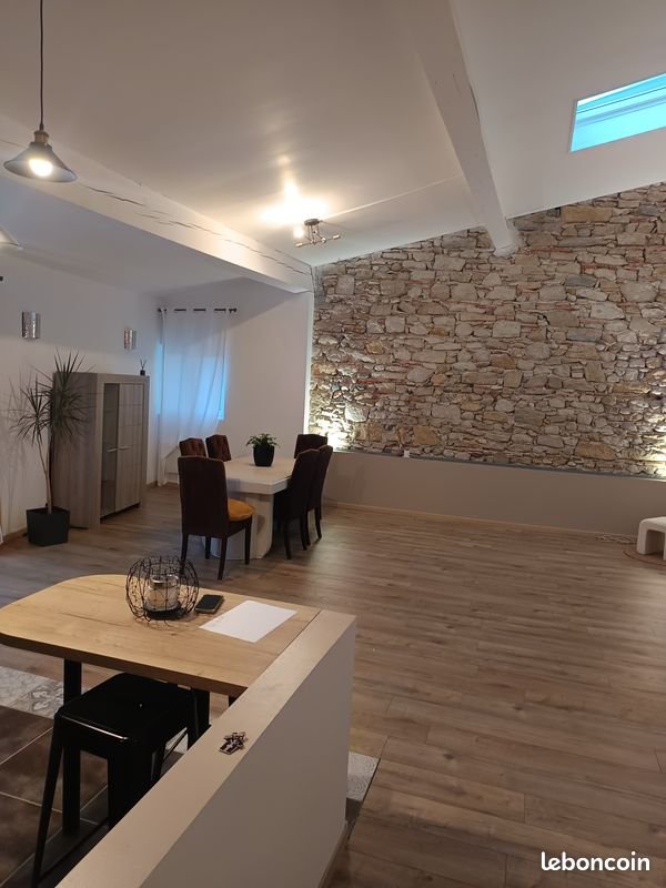 Maison à louer, 140m², Malras