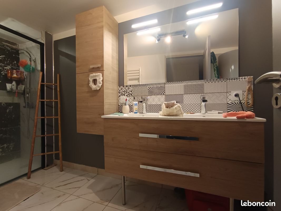 Maison à louer, 140m², Malras