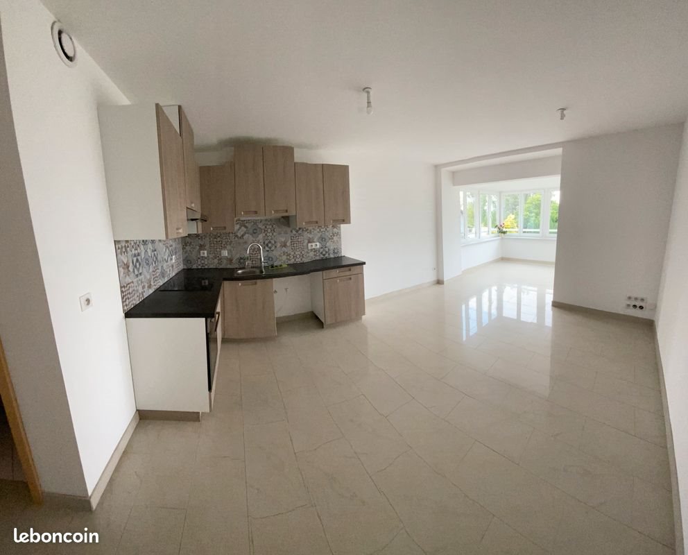 Appartement à louer, 69m², Petit-Réderching