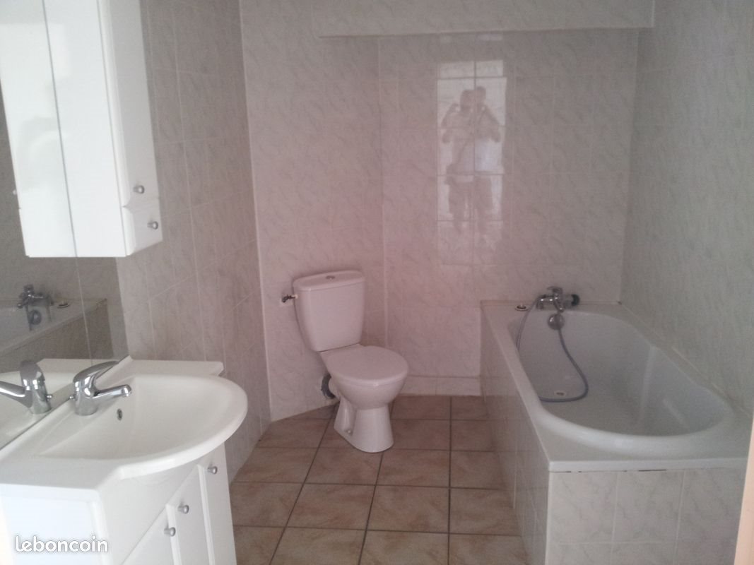 Appartement à louer, 55m², Castelnau-de-Guers