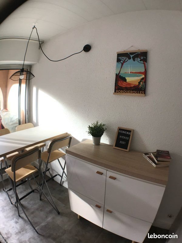Appartement à louer, 24m², Hyères