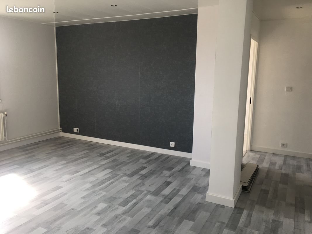 Appartement à louer, 47m², Montferrand-le-Château