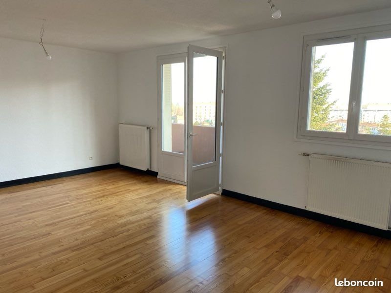 Appartement à louer, 63m², Roanne