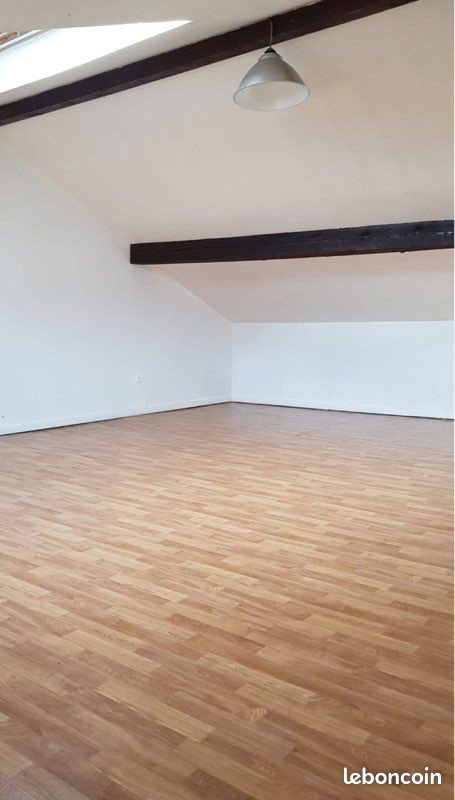 Appartement à louer, 65m², Saint-Max