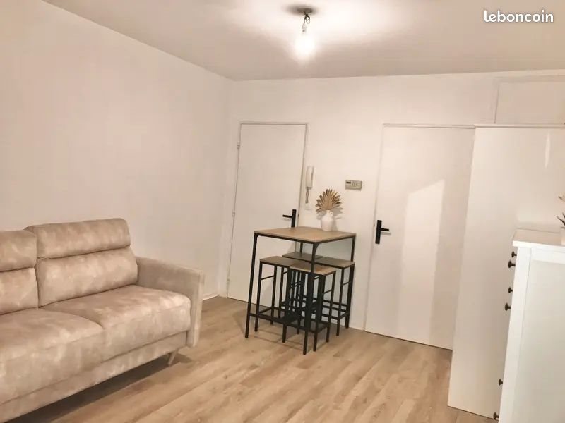 Appartement à louer, 25m², Nantes