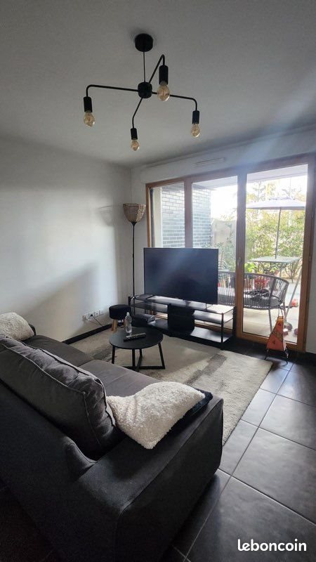 Appartement à louer, 43m², Bron
