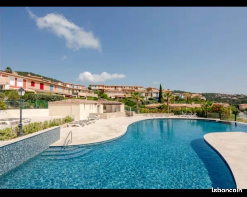 Maison à louer, 30m², Roquebrune-sur-Argens