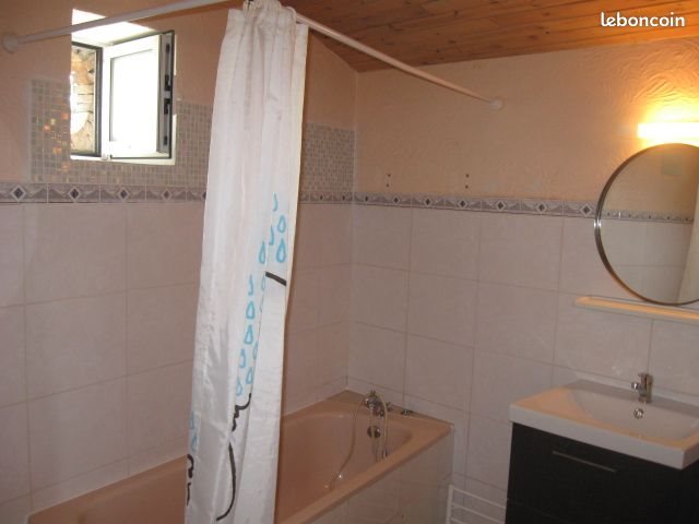 Maison à louer, 80m², Montoison