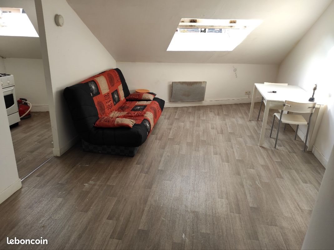 Appartement à louer, 25m², Charleville-Mézières
