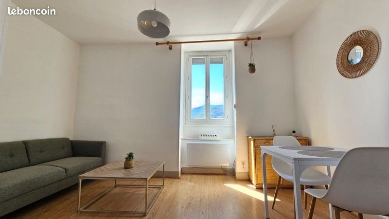 Appartement à louer, 40m², Lourdes