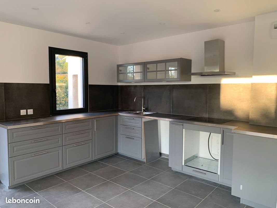 Maison à louer, 75m², Meyreuil