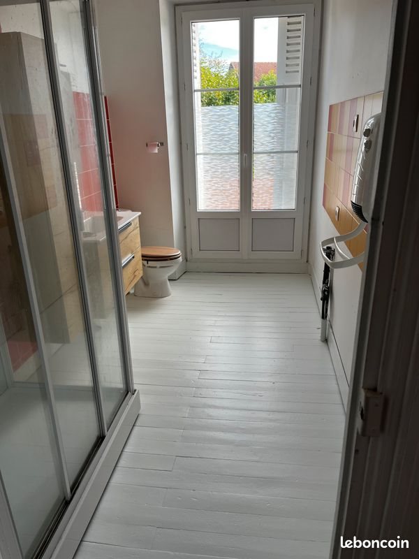Appartement à louer, 85m², Saugues