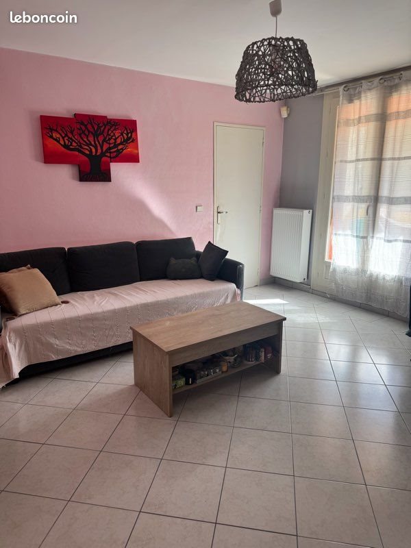 Appartement à louer, 47m², Marseille 12ème