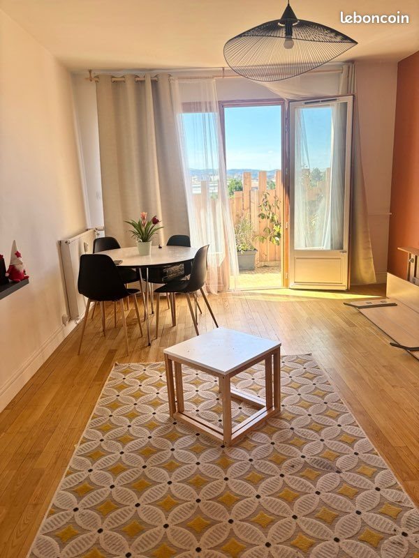 Appartement à louer, 77m², Valence