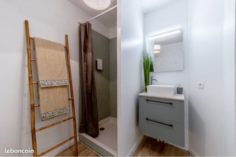 Appartement à louer, 32m², Talence