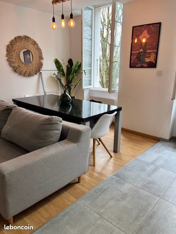 Appartement à louer, 35m², Rochefort