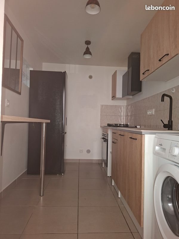 Appartement à louer, 38m², Saint-Geniès-de-Comolas