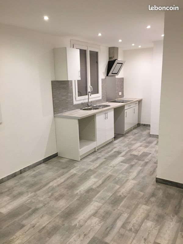 Appartement à louer, 38m², Marignane