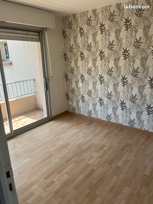 Appartement à louer, 32m², Saint-Geniez-d'Olt