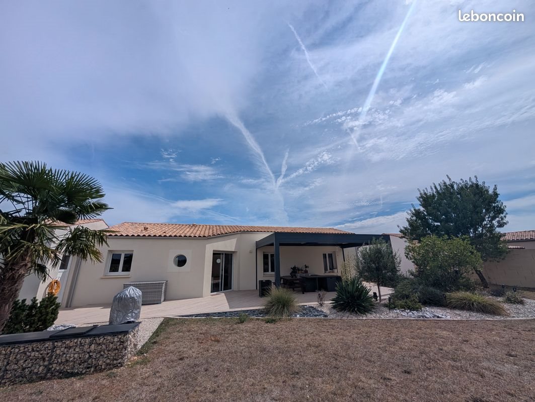 Maison à vendre, 108m², La Laigne