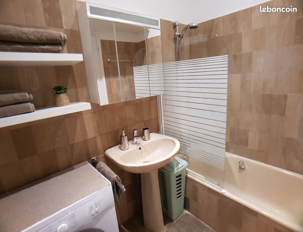Appartement à louer, 19m², Antibes
