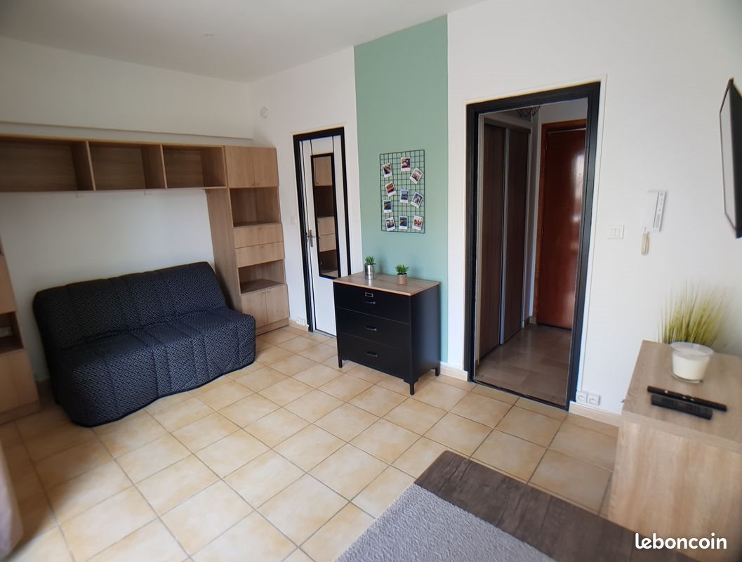 Appartement à louer, 19m², Antibes