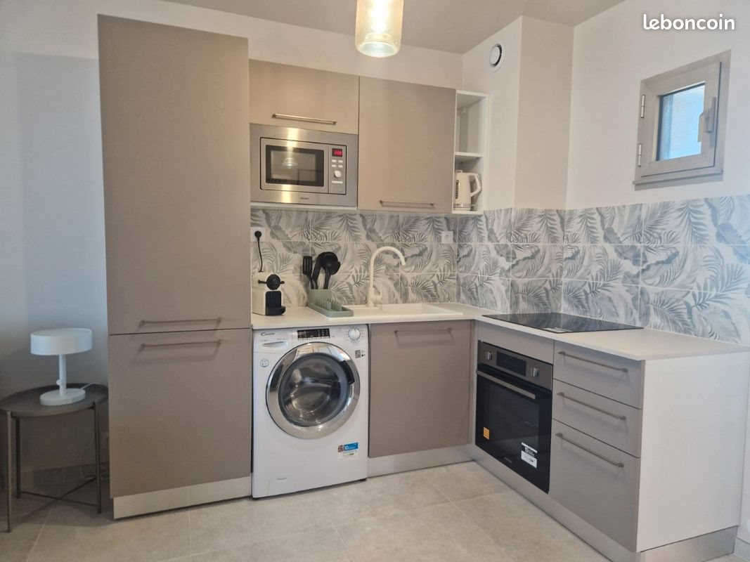 Appartement à louer, 32m², Antibes