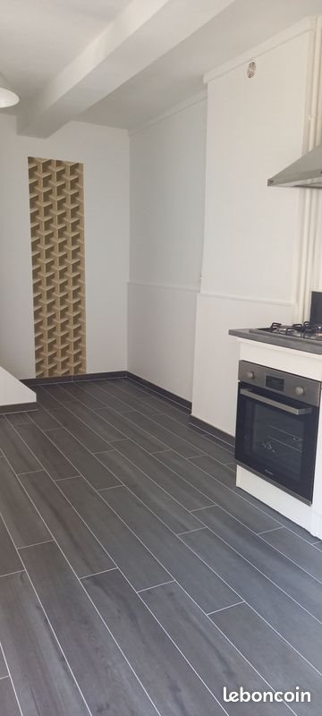 Maison à louer, 90m², Solesmes