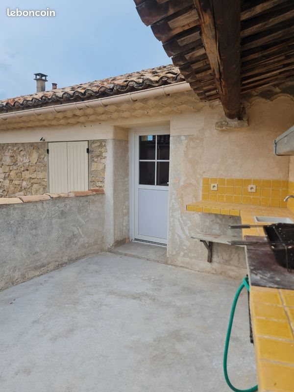Appartement à louer, 60m², Caderousse