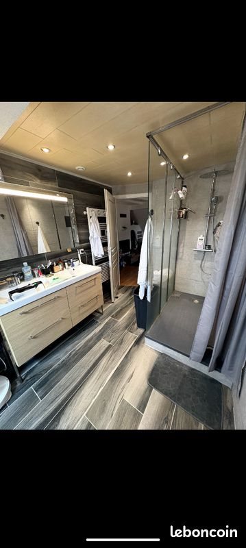 Appartement à louer, 80m², Rougemont-le-Château