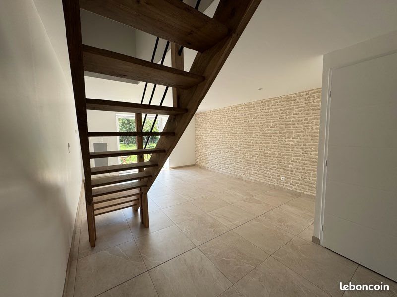 Maison à louer, 103m², Champsevraine