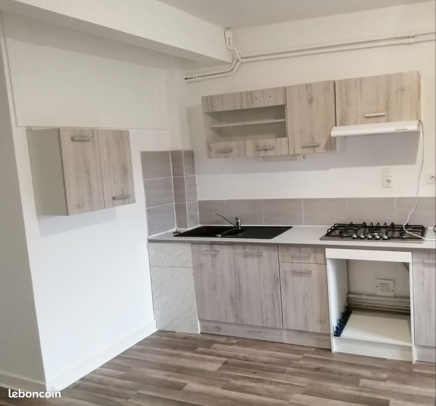 Appartement à louer, 129m², Thiers
