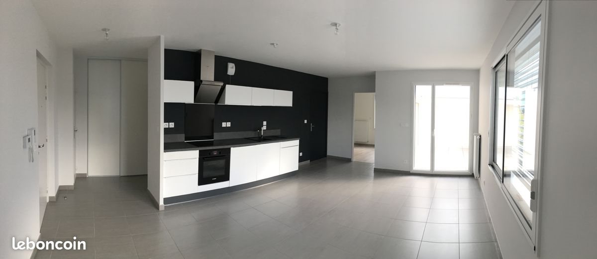 Appartement à louer, 50m², Sathonay-Camp