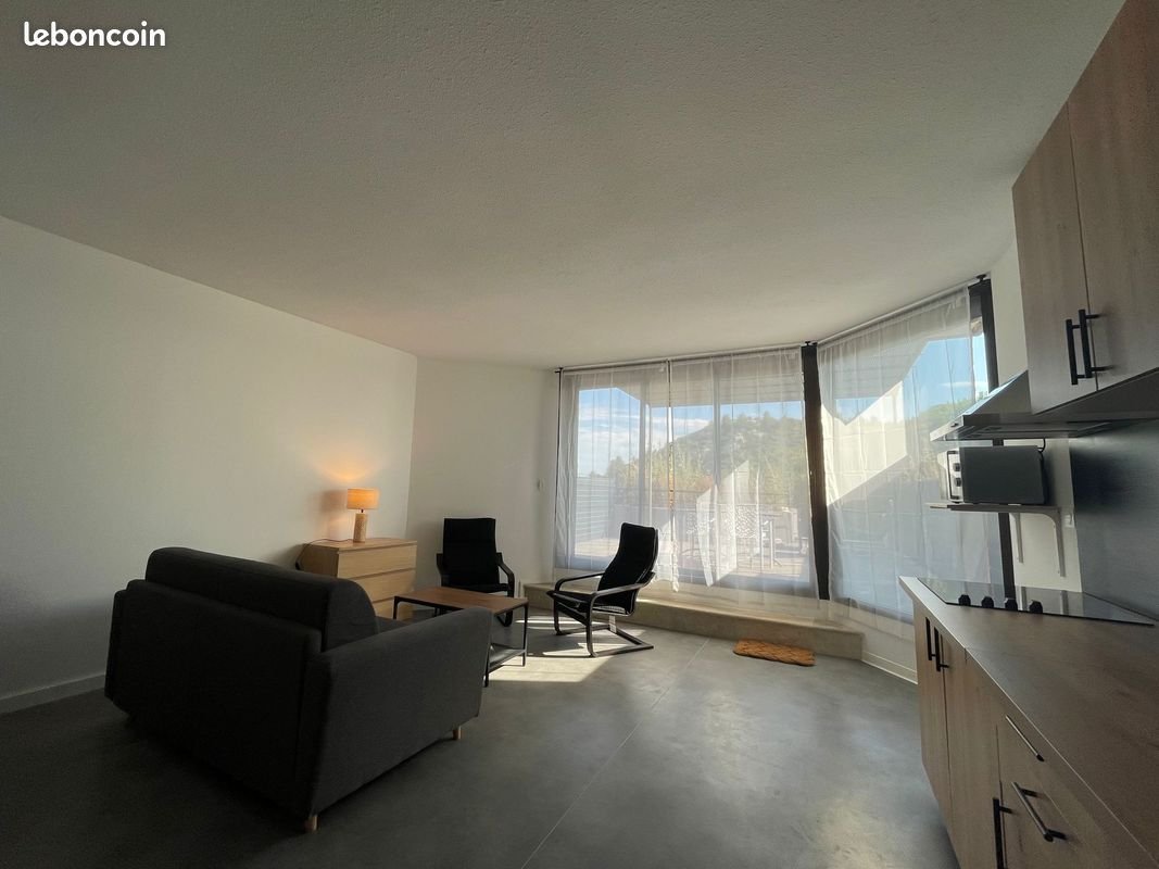 Appartement à louer, 42m², Les Baux-de-Provence