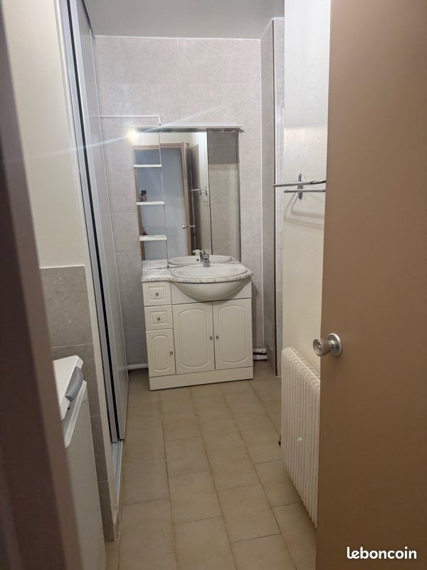 Appartement à louer, 44m², Nîmes
