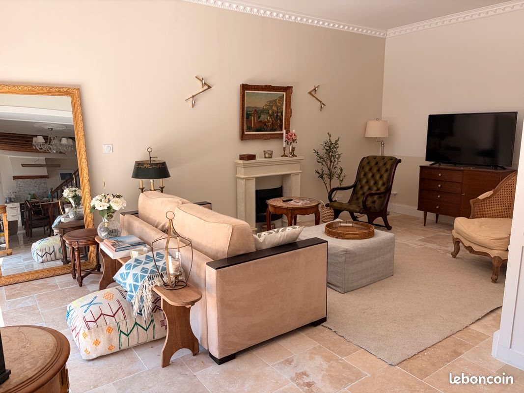 Maison à louer, 123m², Exireuil