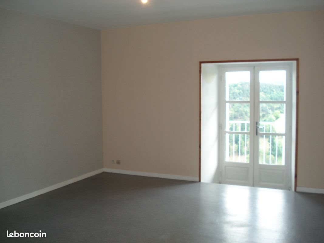 Appartement à louer, 54m², Saint-Flour