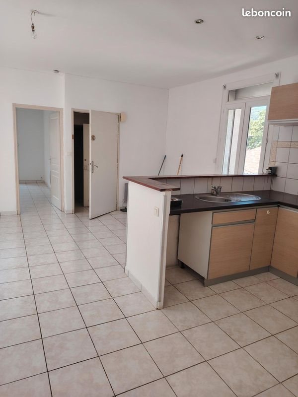 Appartement à louer, 63m², Lodève