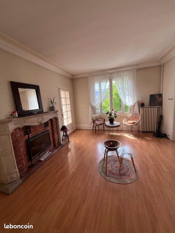 Maison à louer, 265m², Millau