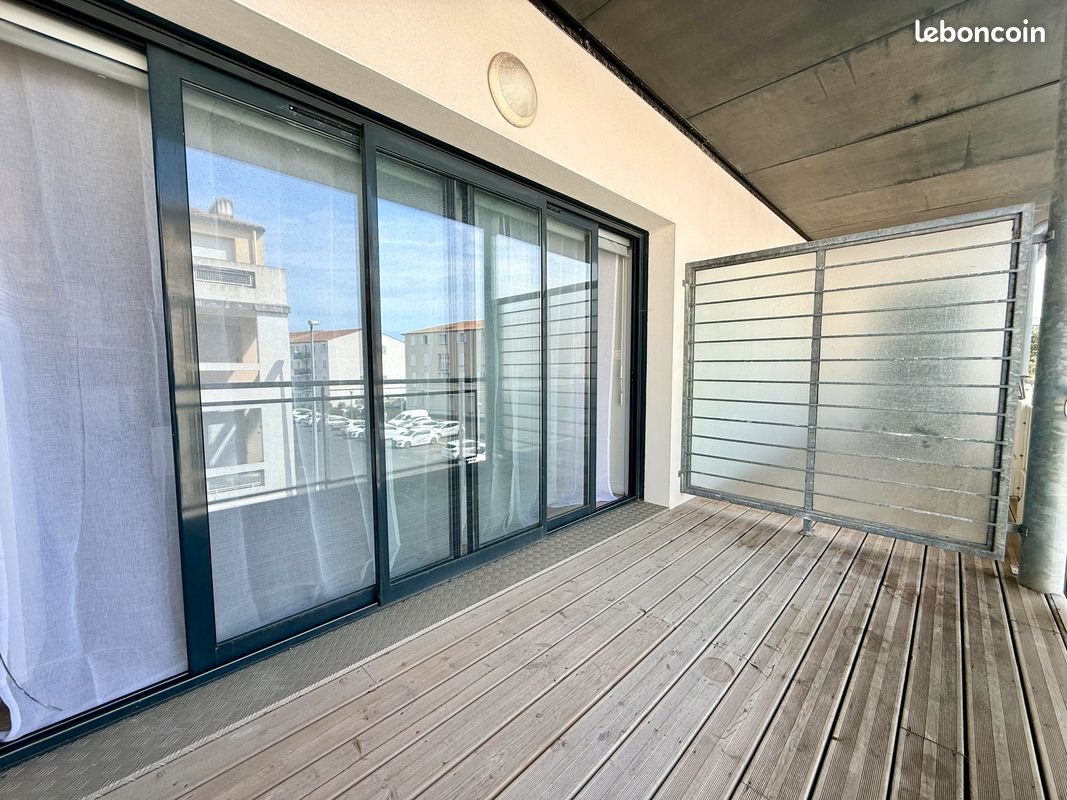 Appartement à louer, 44m², Rochefort
