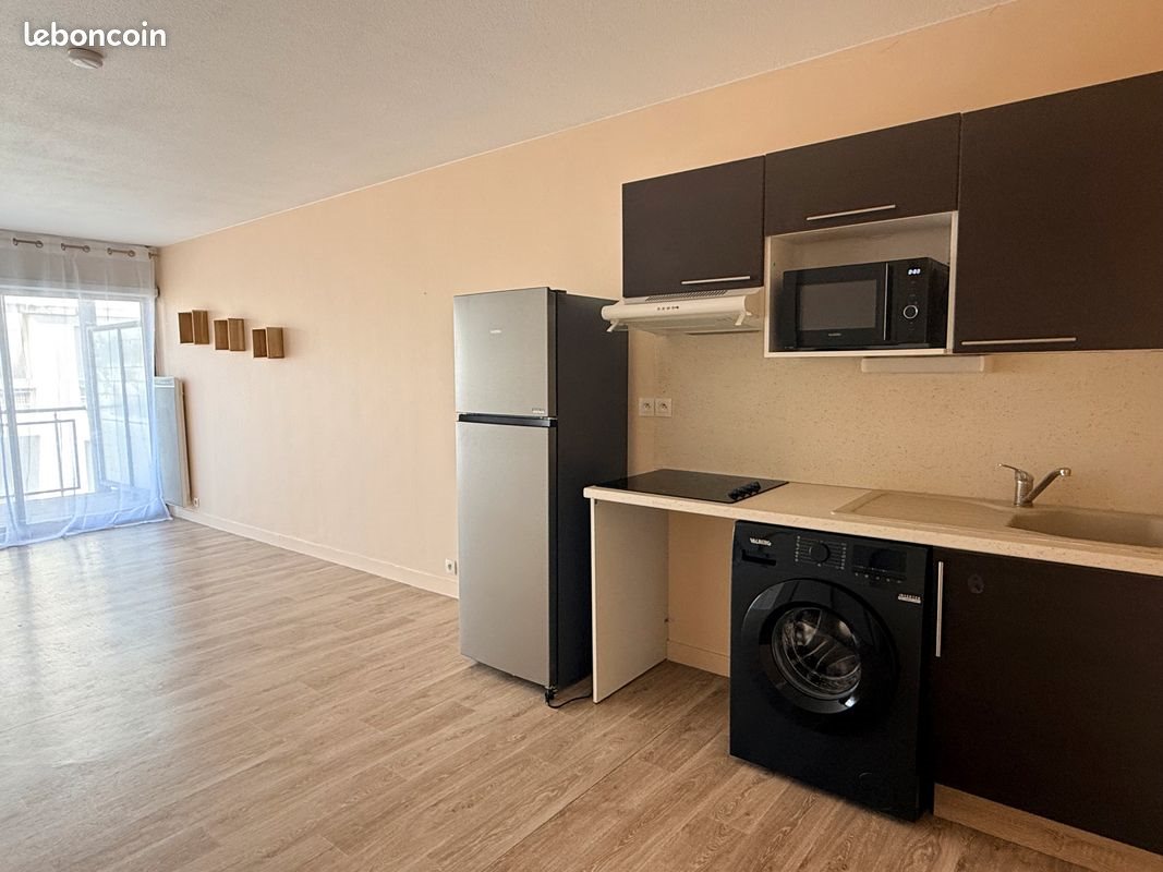 Appartement à louer, 44m², Rochefort