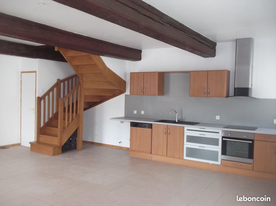 Maison à louer, 90m², Igé