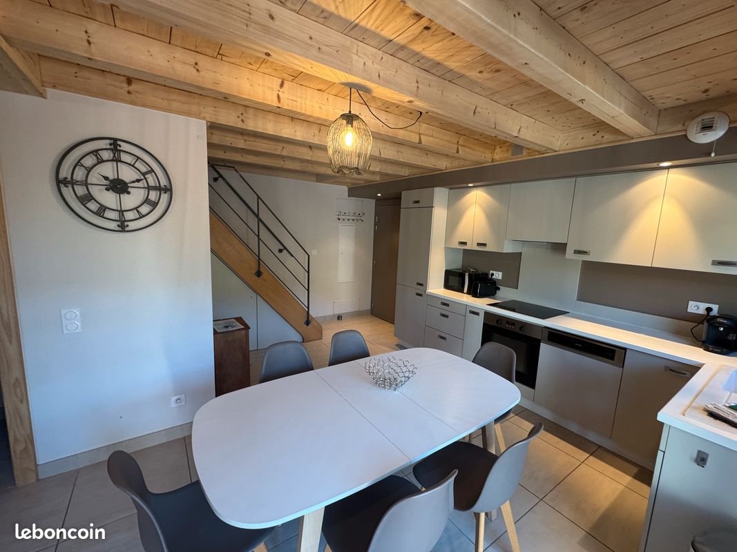 Appartement à louer, 63m², Faverges