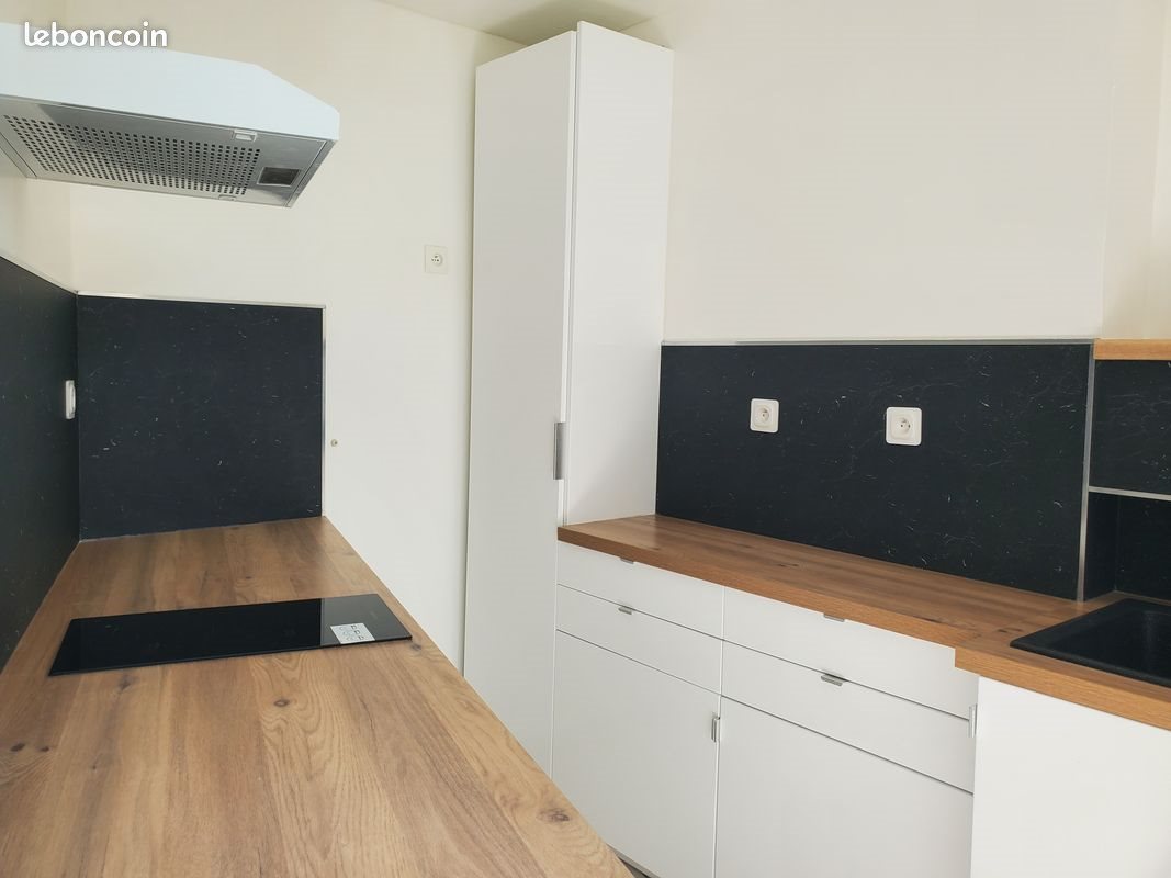 Appartement à louer, 43m², Serres