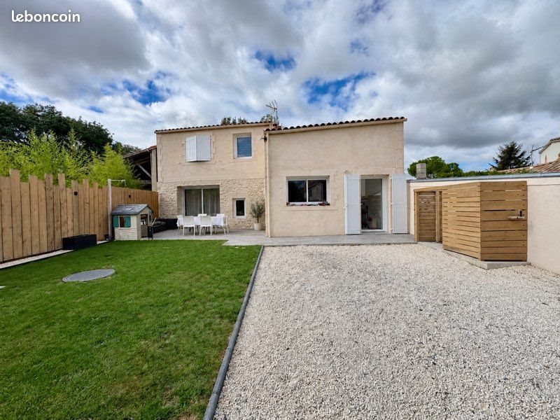 Maison à vendre, 108m², Saint-Pierre-d'Amilly