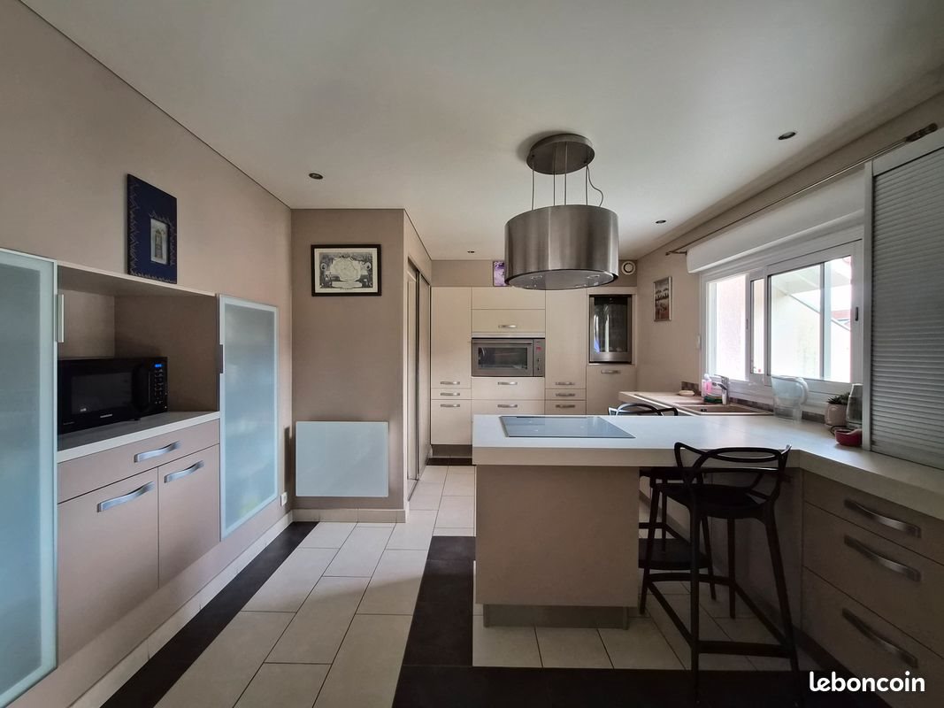 Appartement à vendre, 150m², Etaux