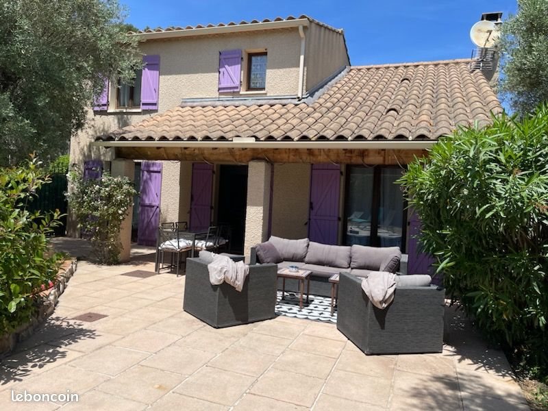 Maison à louer, 120m², Solliès-Pont